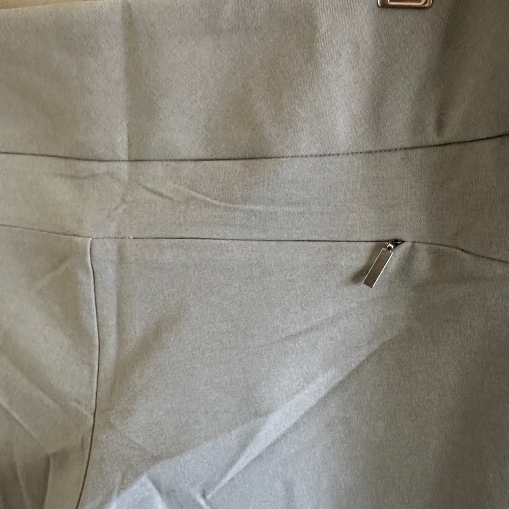 Cutter & Buck CB DryTec 50+ Golf Shorts Women’s Medium Gray Stretch NWT - Picture 5 of 7